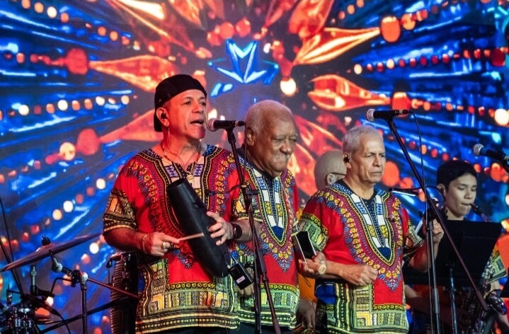 Panama Pays Tribute to The Beachers Legacy