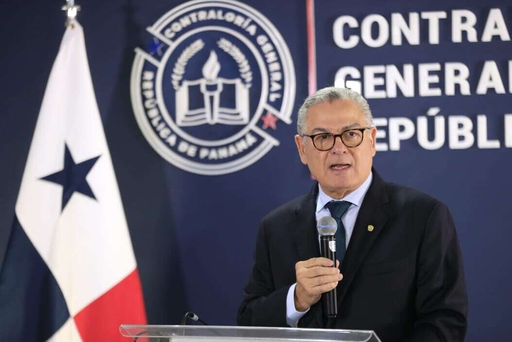 Political Crisis in Panama Over Comptroller's Actions
