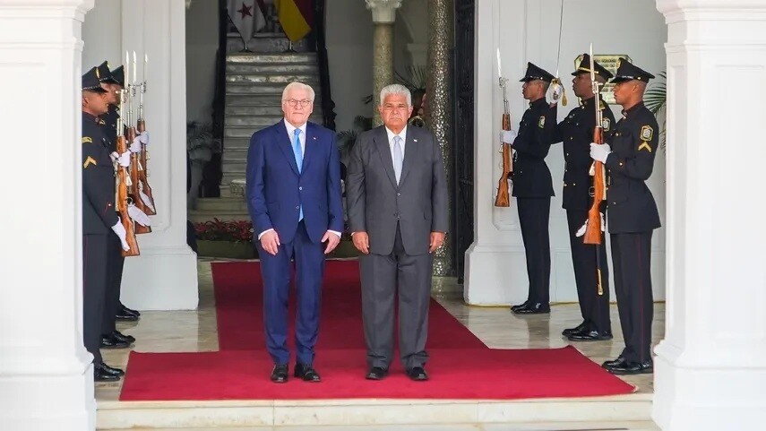 Panama President Receives Germany's President at the Palace