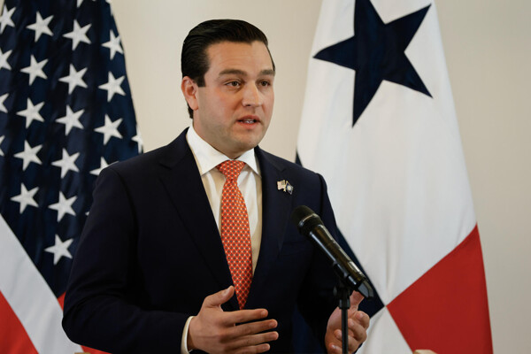 US Ambassador Backs Panama in Dispute with China over Taiwan