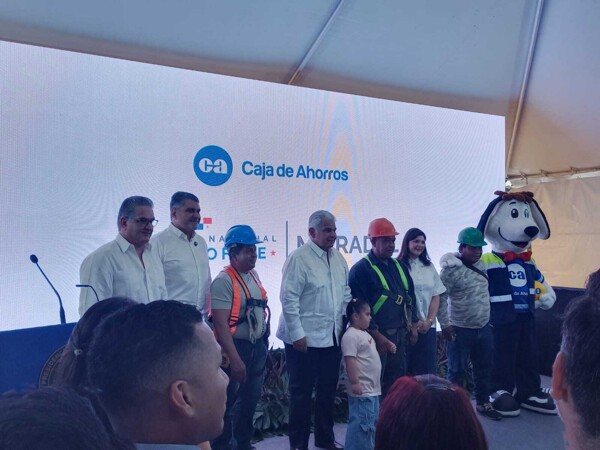 巴拿马储蓄银行和Mitradel联合支持建筑工人