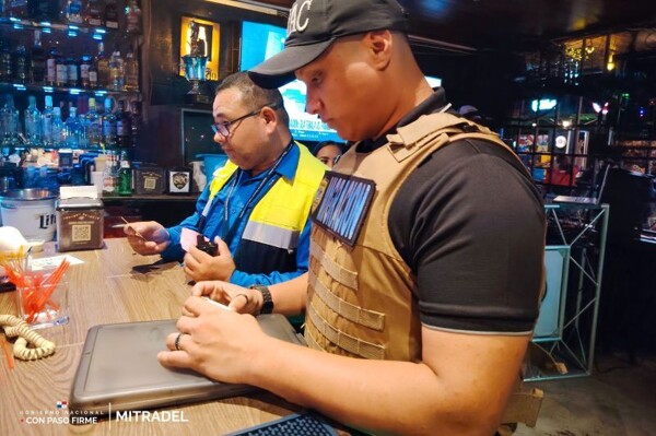 Seven Foreigners Fined for Working Without Permit in Panama