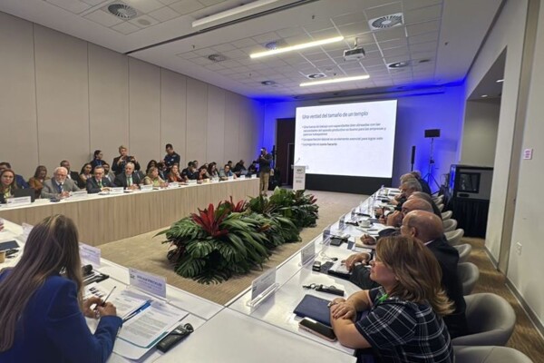 CoSPAE продвигает профессиональную подготовку и региональную конкурентоспособность на форуме CAF