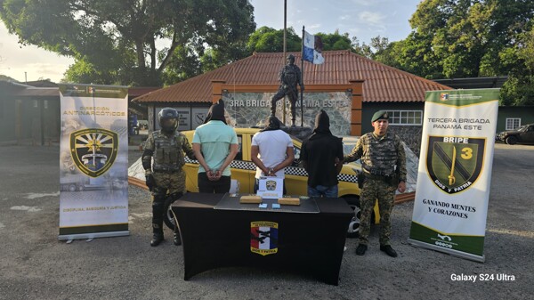 Suspicious Taxi with Cocaine Apprehended in Chepo