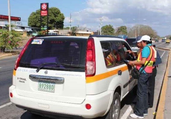 “波耶拉斯”游行期间官方车辆管控行动