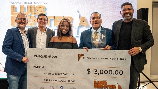 Journalist Gabriel Castillo wins National Luis Rentería Contest