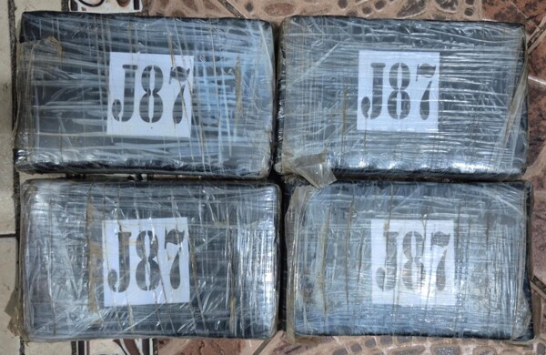 Panama Police Arrest Two with Four Kilos of Drugs