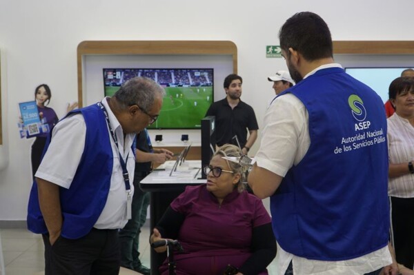 ASEP Inspects Customer Service at Tigo and Más Móvil Centers
