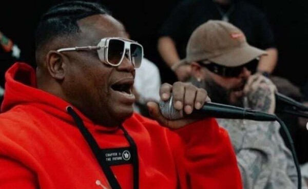 法尔库科在巴拿马发布新专辑《Manda la plena moh》