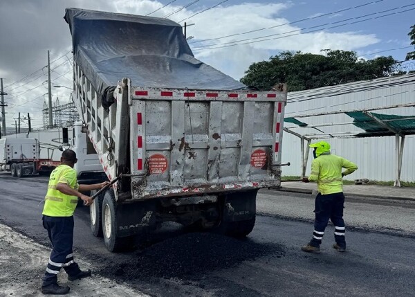 Repair of important road in Colón Free Zone and maritime ports