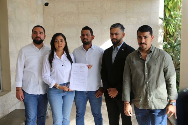 巴拿马就政治口号提起诉讼