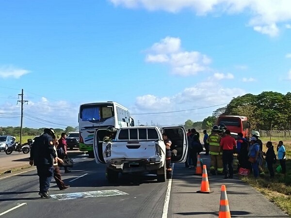 巴拿马泛美公路多车相撞事故致16人受伤
