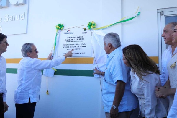 В Гуараре открылся новый Центр здоровья Карлоса Угальде