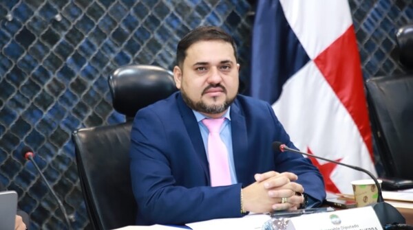 MP Wants Review of Ricardo Martinelli's Conviction