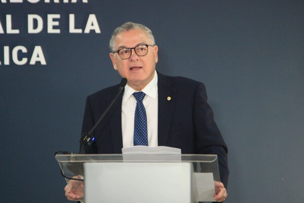 巴拿马政治丑闻：审计长被指控施压和恐吓