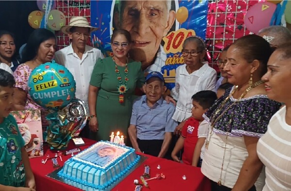 Mariato Celebrates 104th Birthday of José Inés Avilés, District's Development Pioneer