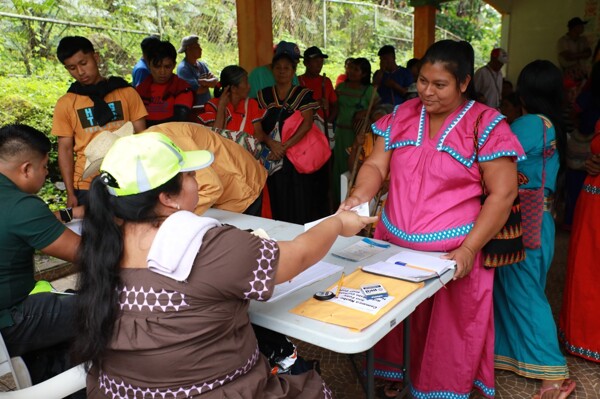 MIDES возобновляет выплаты в труднодоступных районах Дарьена