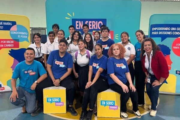 Success in Educational Tour 'En Serio' on Preventing Alcohol Consumption Among Minors