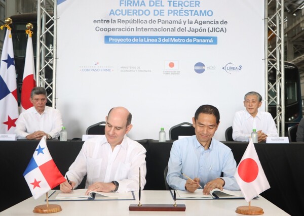 Panama and JICA sign agreement for the Metro