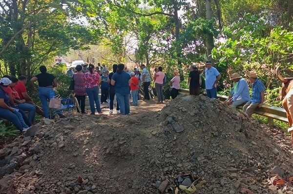 Crisis in Communities Due to Collapsed Bridge