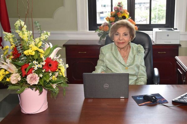 Public Career of Mayín Correa Recognized with Top State Distinction