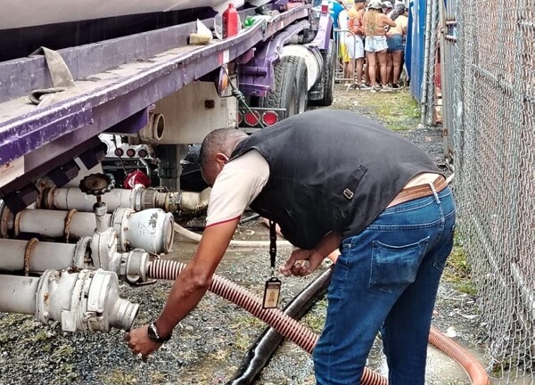 Health Inspection on the Last Day of Carnival in Gatuncillo Norte