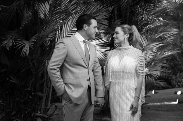 美国驻巴拿马大使迎娶巴拿马女子