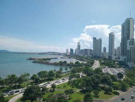 Panama's Banking Superintendent Meets with IMF Mission