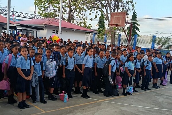Over 110,000 Students Start School Year in West Panama