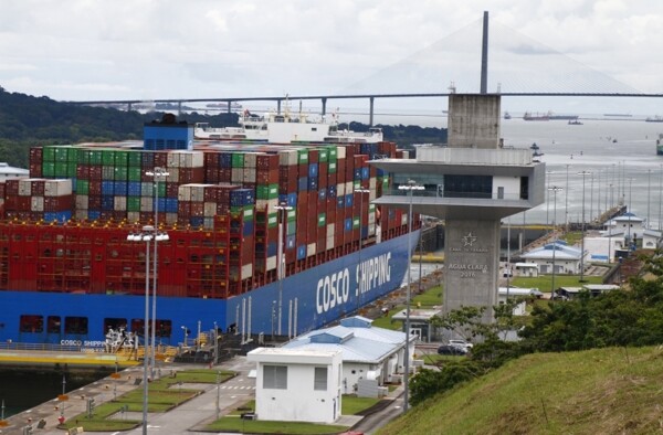 Напряжение в Карибах не влияет на транзит судов через Панамский канал