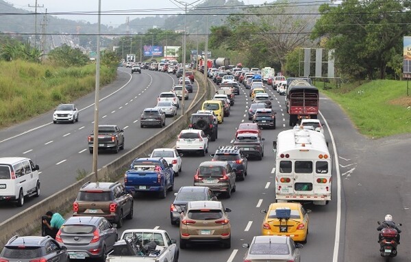 107,000 Vehicles Depart for Panama Carnival