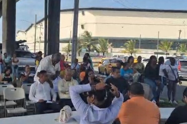 Colón Authorities Call on Railway Company to Create Jobs