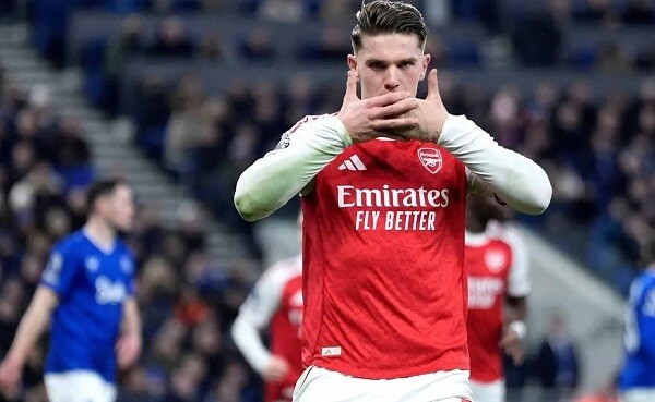 Haaland keeps scoring, but Arsenal leads on Christmas