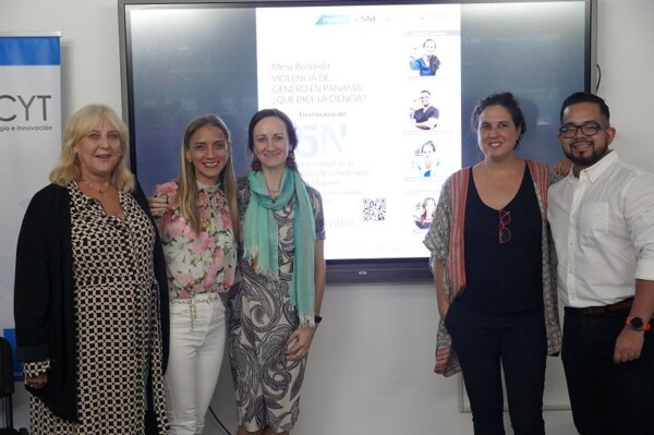 Experts analyze gender violence in Panama