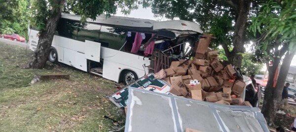 Tragedy in Veraguas: Bus and Truck Collision Leaves One Dead and Several Injured