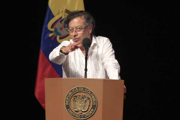 Colombian President Gustavo Petro Arrives Late for Forum in Panama