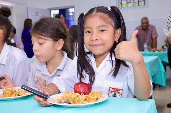 Healthy Lunches for Samaria Sinaí Students