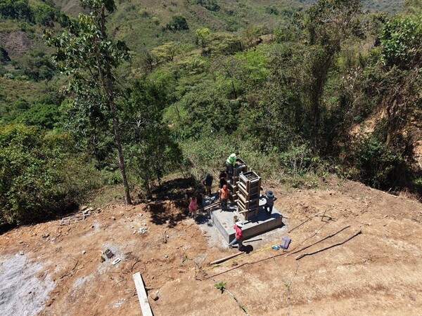 米罗诺临时桥梁建设取得进展