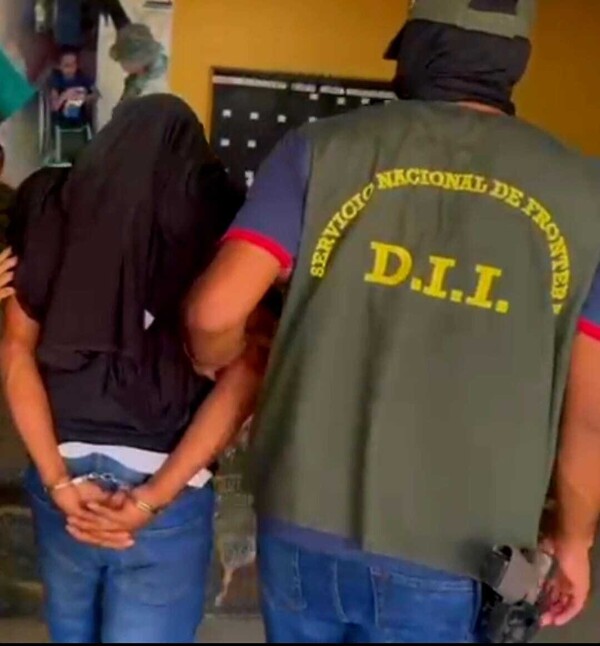 Two Panamanian Citizens Arrested for Drug and Weapon Possession