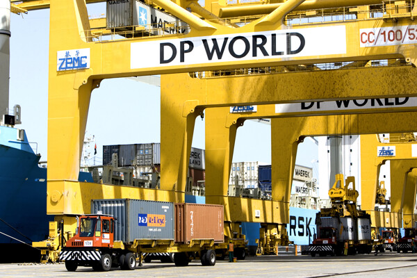 DP World Explores Operations at Both Ends of Panama Canal