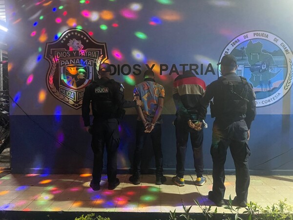 Two citizens arrested for residential robbery in Chame