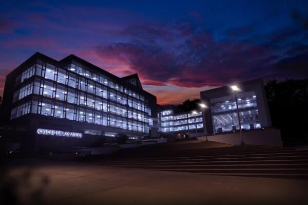 Anti-War Theater and Latin Ancestry: 'Echoes of Greece' Festival in Panama