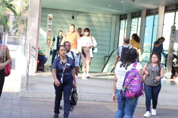 МСП предупреждают о трудовом потрясении: повышение минимальной зарплаты может оставить 110 тысяч безработными