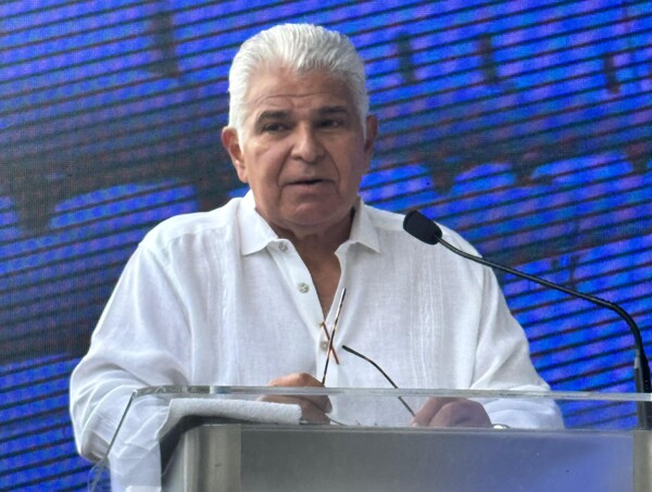 Panama's President Condemns Deputies' Taiwan Trip and Announces Anti-Mafia Law