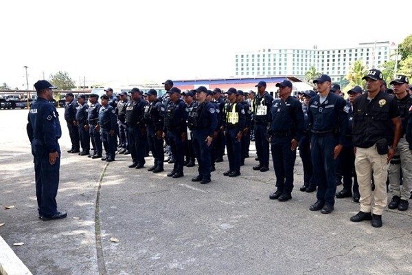 Over 4,182 Panama Security Personnel Promoted