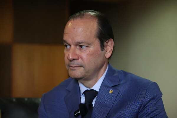 Panama's Foreign Minister discusses cooperation with Paraguay and the Strait of Hormuz situation