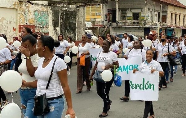 The Colon Community Demands Peace and Security