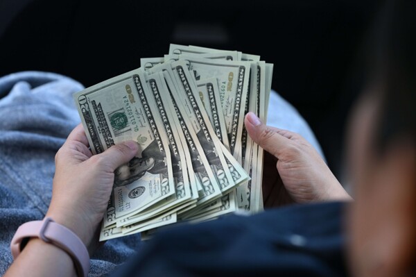 Рост цен на нефрь создает давление на финансы Панамы