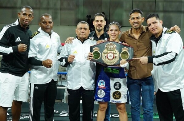 Натали Дельgado защитила титул чемпионки мира по боксу