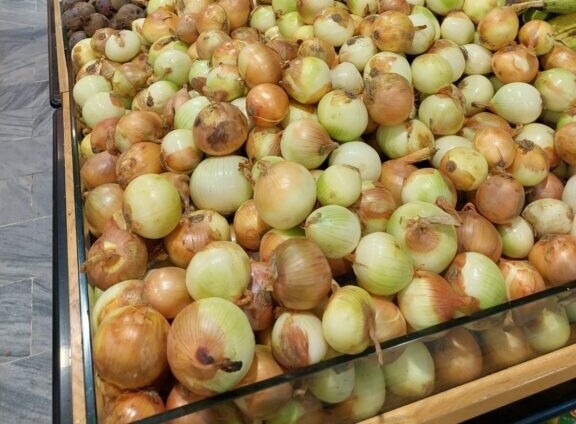 Producers Deny Onion Shortage, Call It a Ruse for Imports